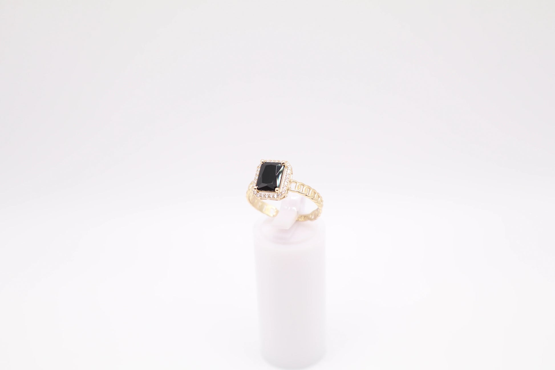 Size 8.5, 3.2mm Black Stone Ring