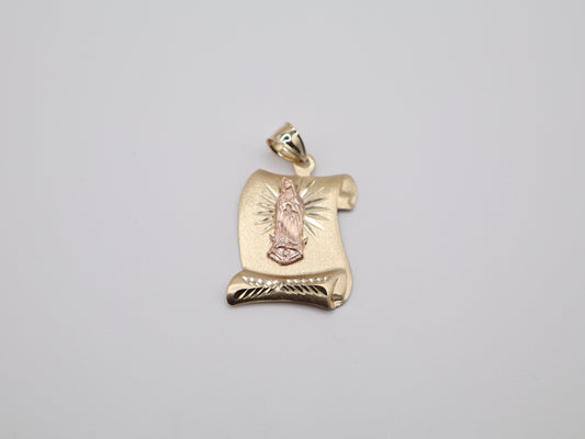 8.4g 1.87in, 28mm Virgin Mary Scroll Pendant