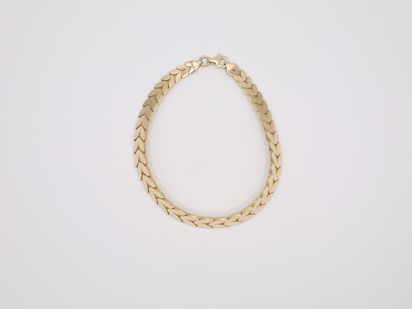 7" 8.23mm Herringbone Bracelet
