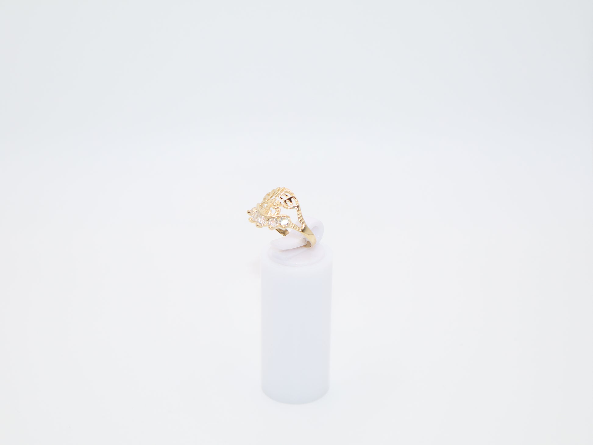 2.1g Size 6.5, 2mm Quinceañera Ring