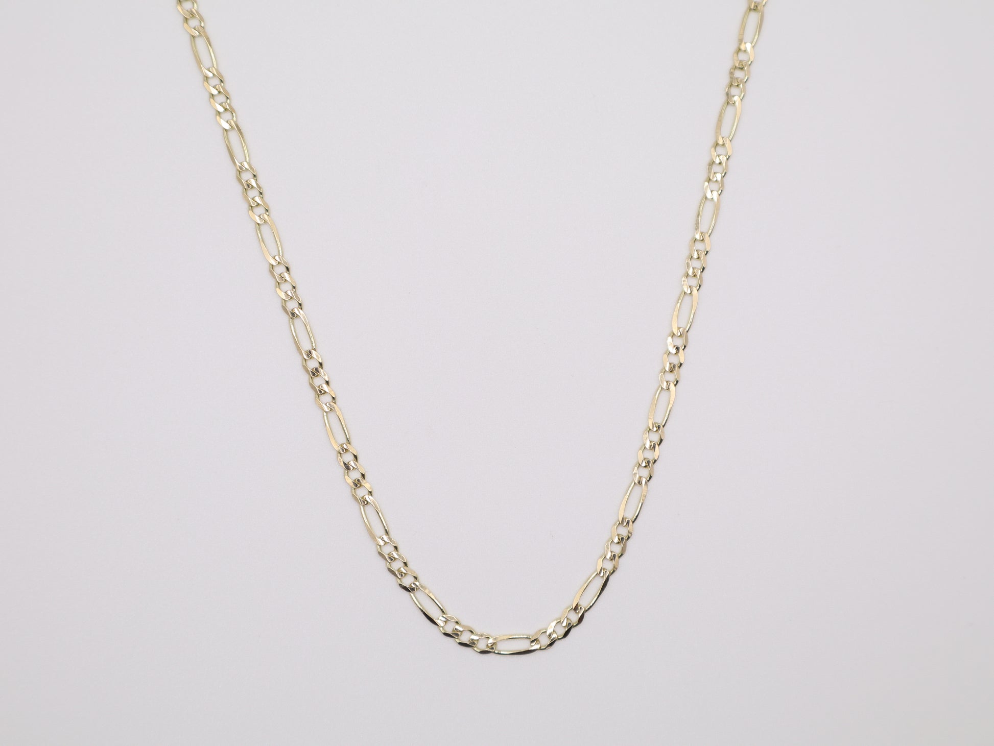 8.9g 24in, 3.21mm Figaro Chain