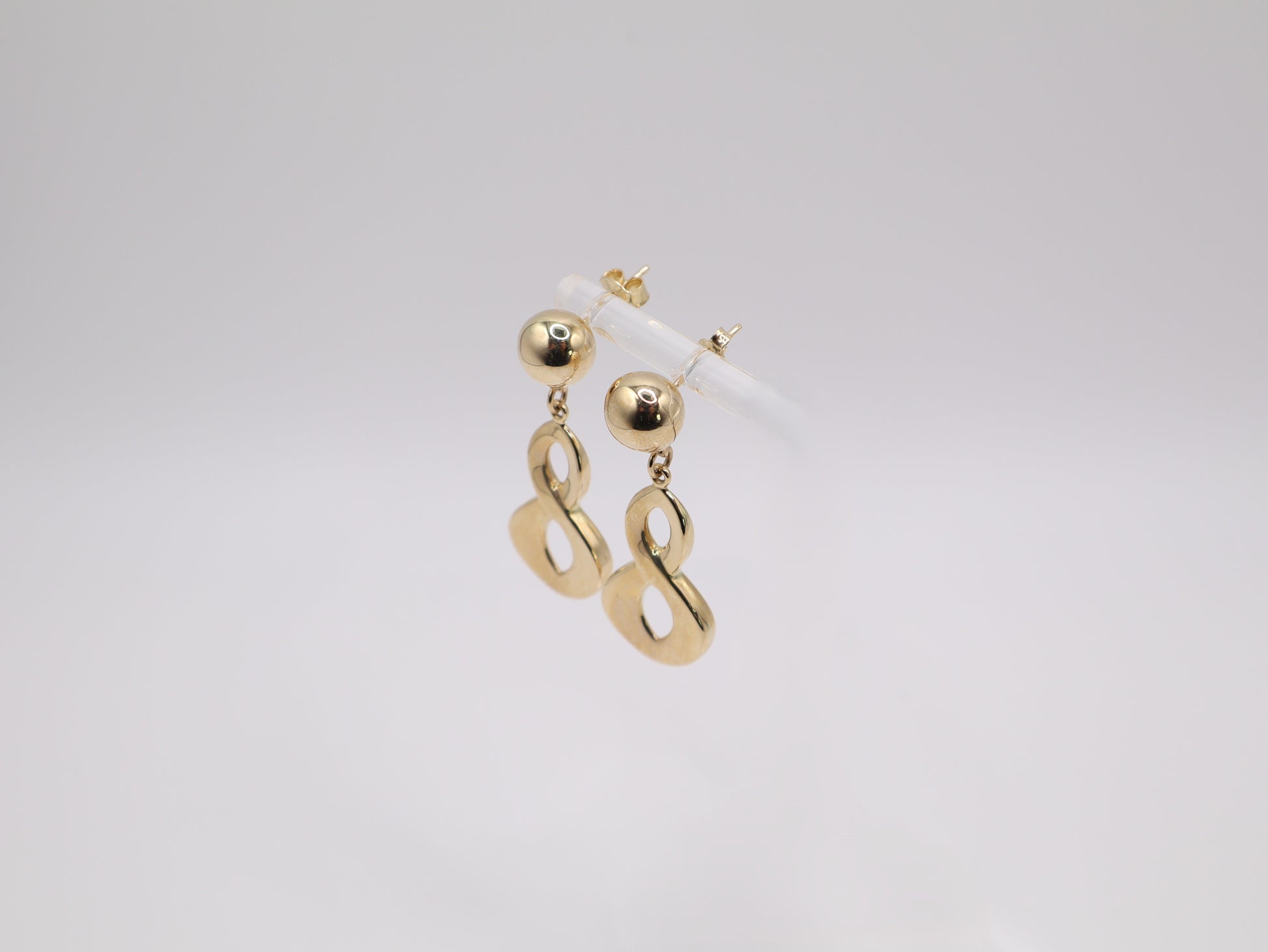 3.6g, 1.5in, 15mm Contemporary Earring