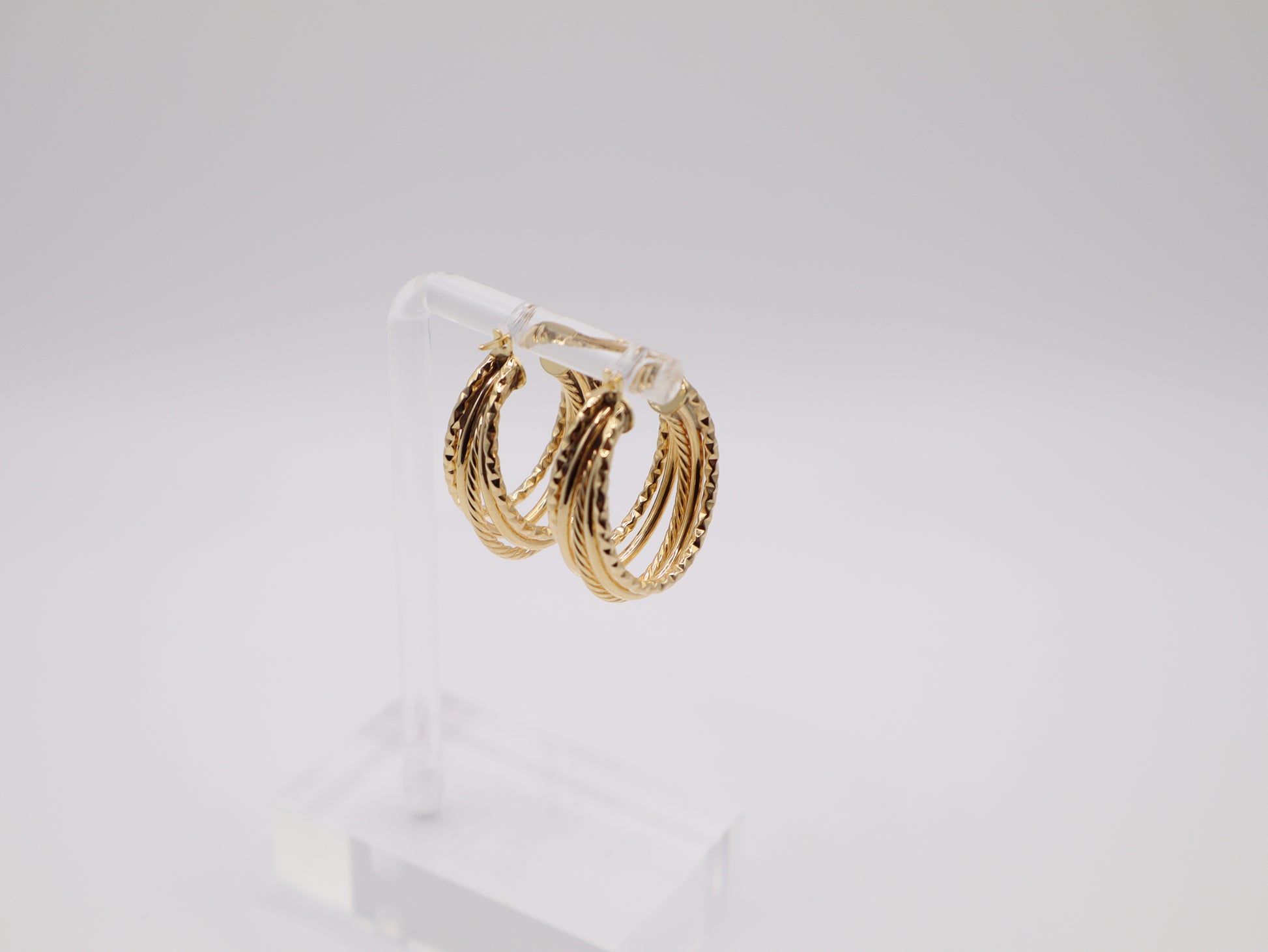 3.4g, 1in, 19mm Contemporary Earring
