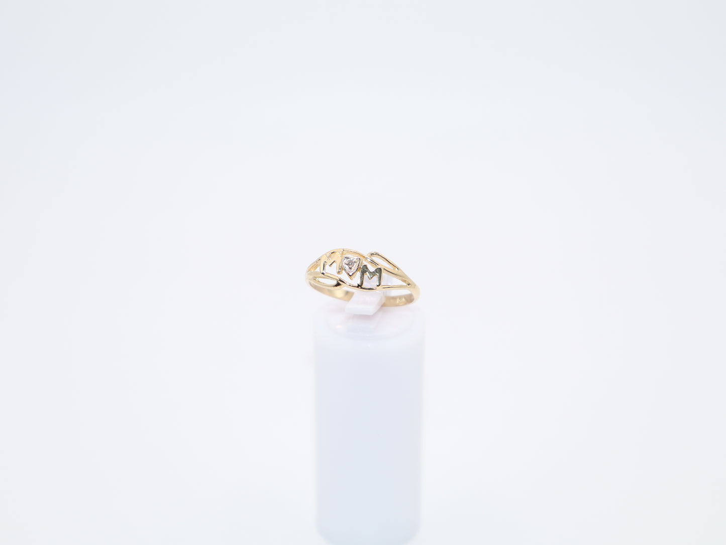 1.7g Size 7.75, 2.08mm "Mom" Ring