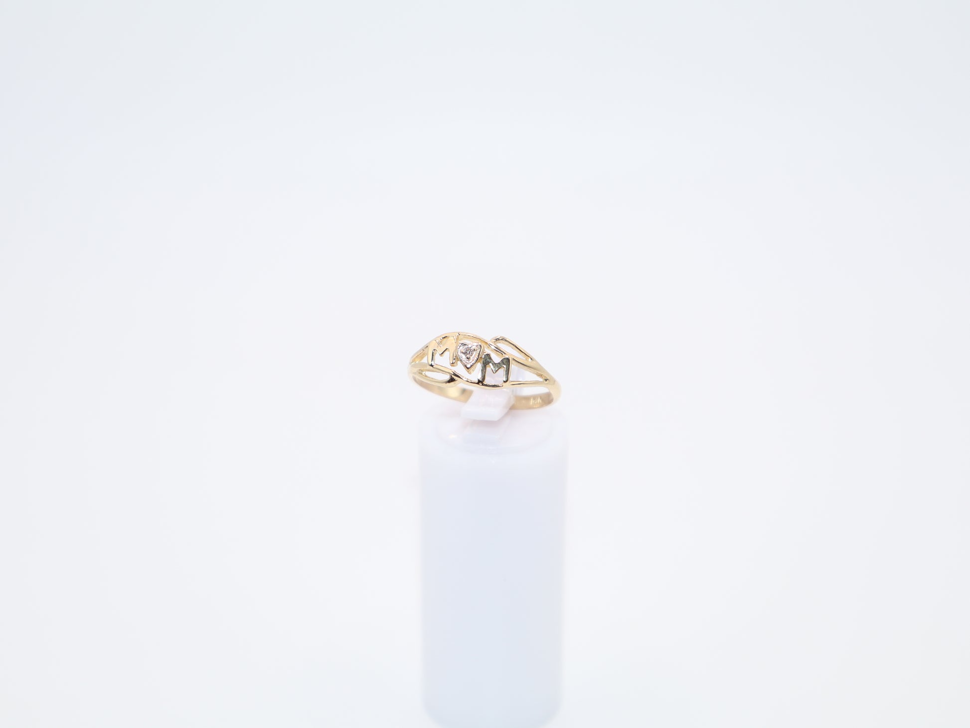 1.7g Size 7.75, 2.08mm "Mom" Ring