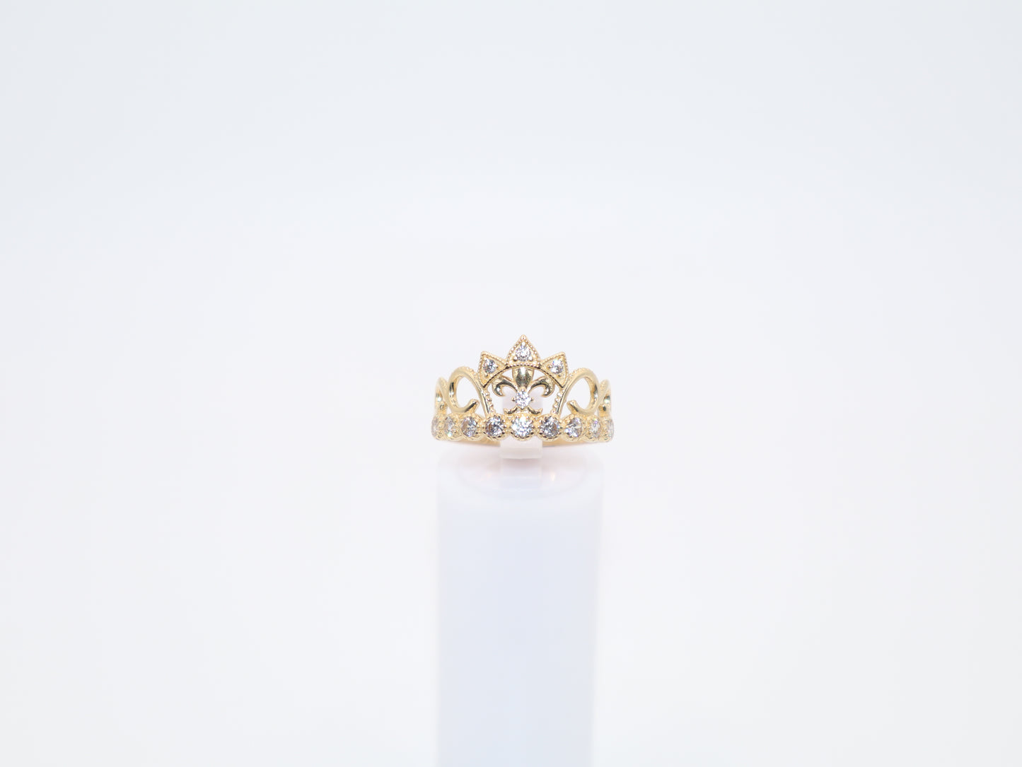 3.2g Size 8, 2.18mm Contemporary Ring