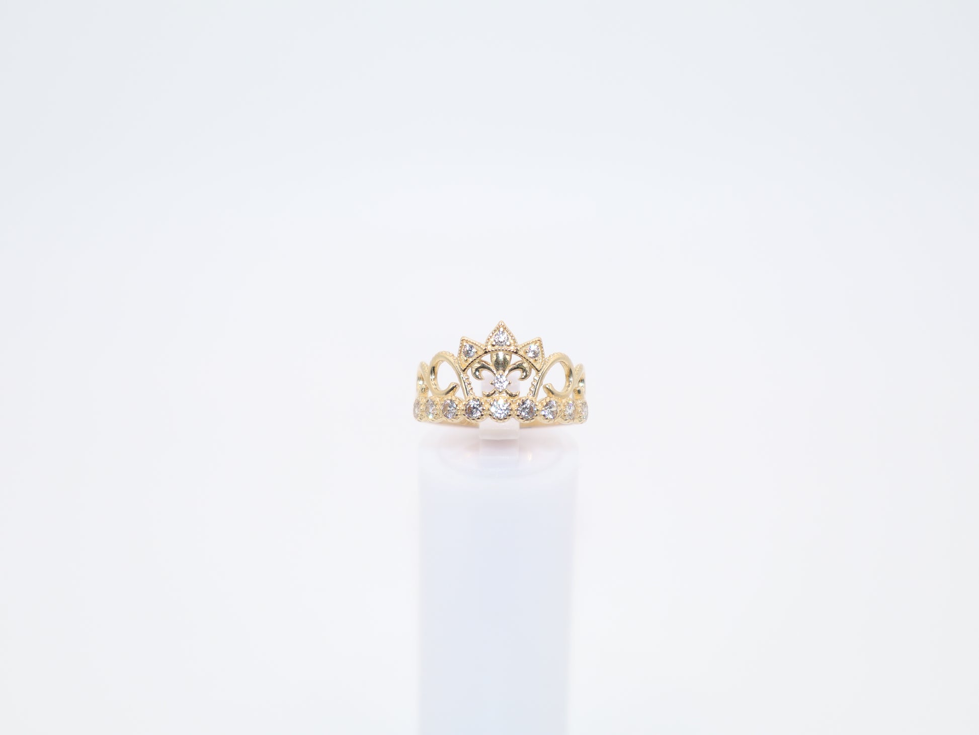 3.2g Size 8, 2.18mm Contemporary Ring