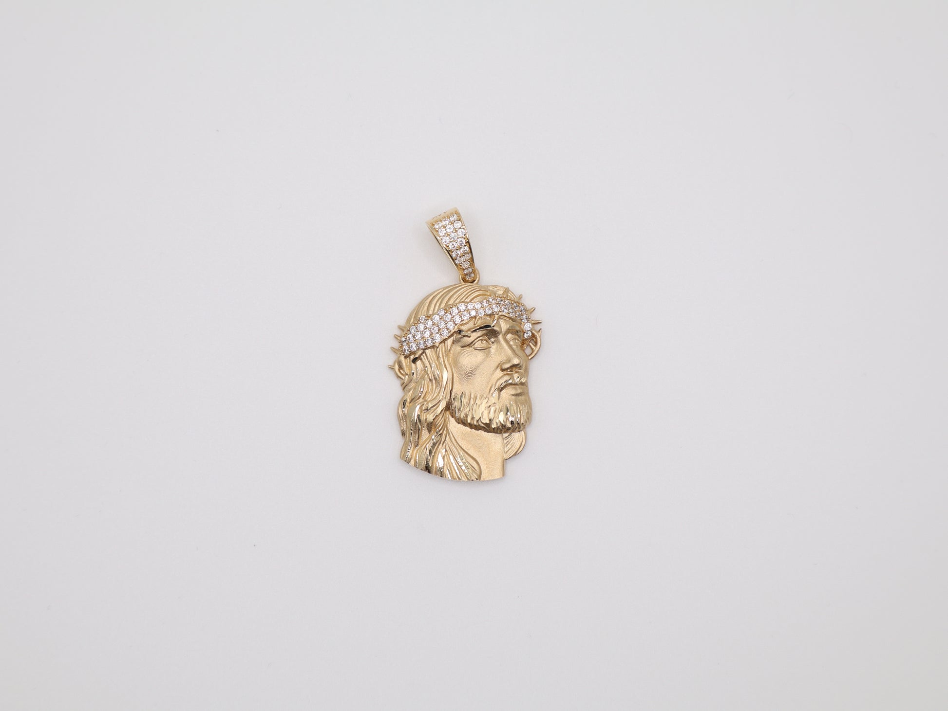 8.2g 1.75in, 24mm Jesus Christ Face Pendant