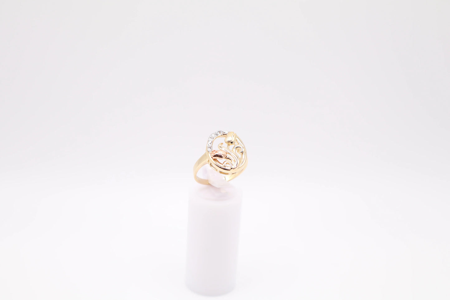 Size 7.5, 2.8mm Rose Ring