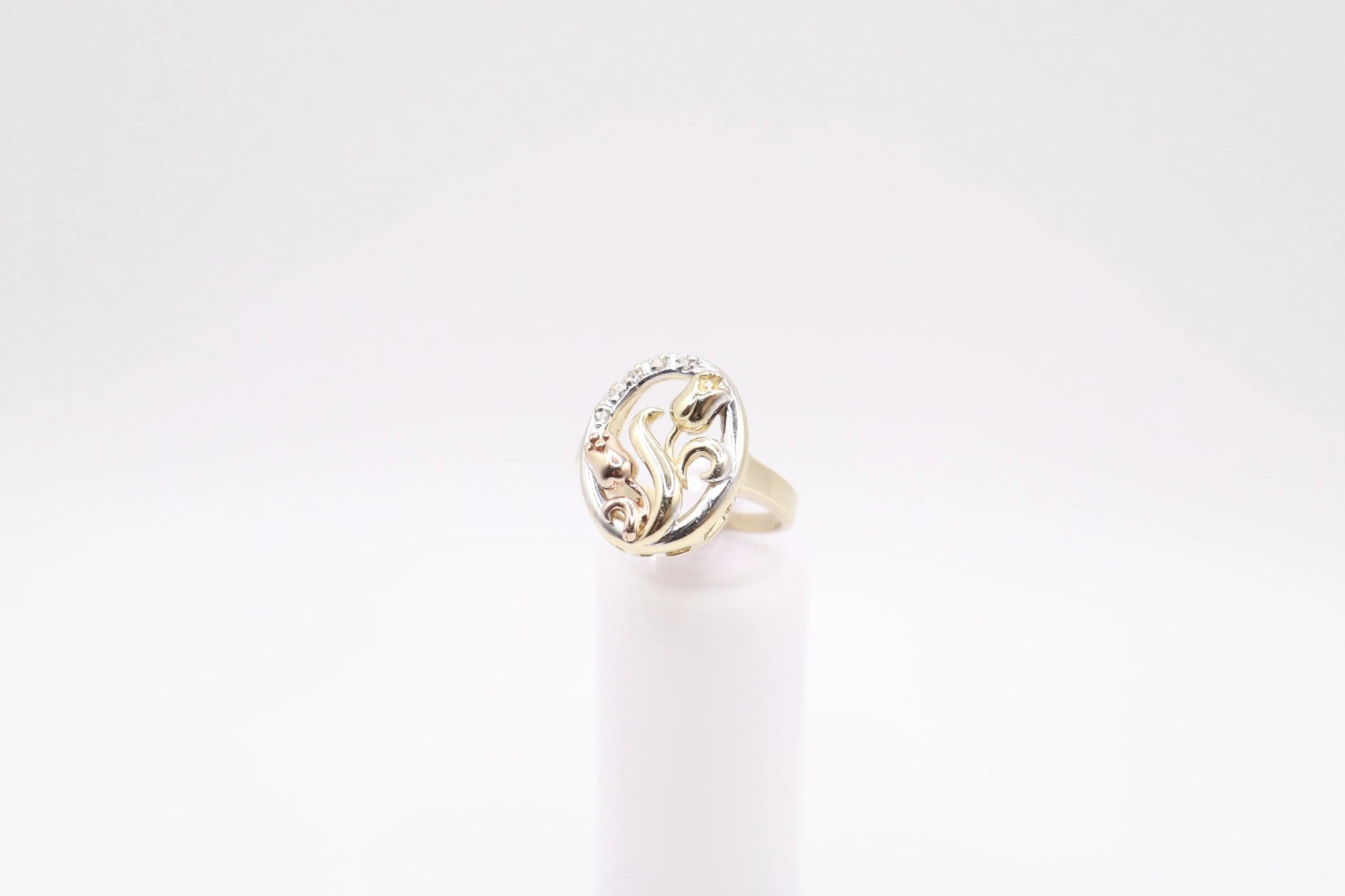 Size 6.5, 2.1mm Flower Ring