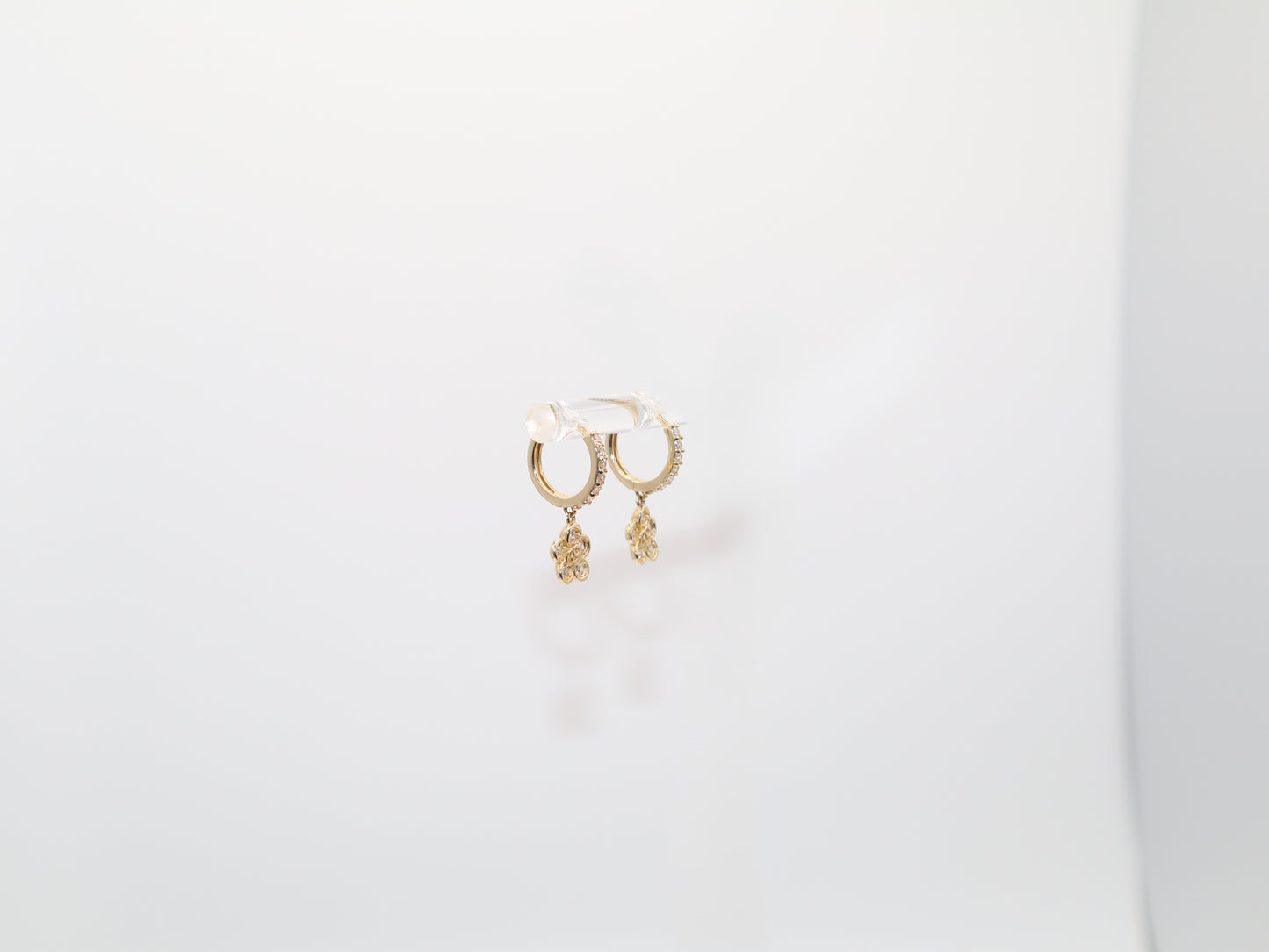2.2g 0.5in, 1.7mm Contemporary Earrings