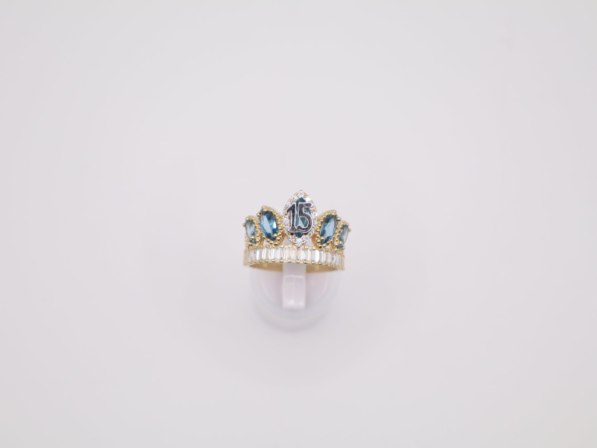 Size 8.5 2mm Quinceañera Ring