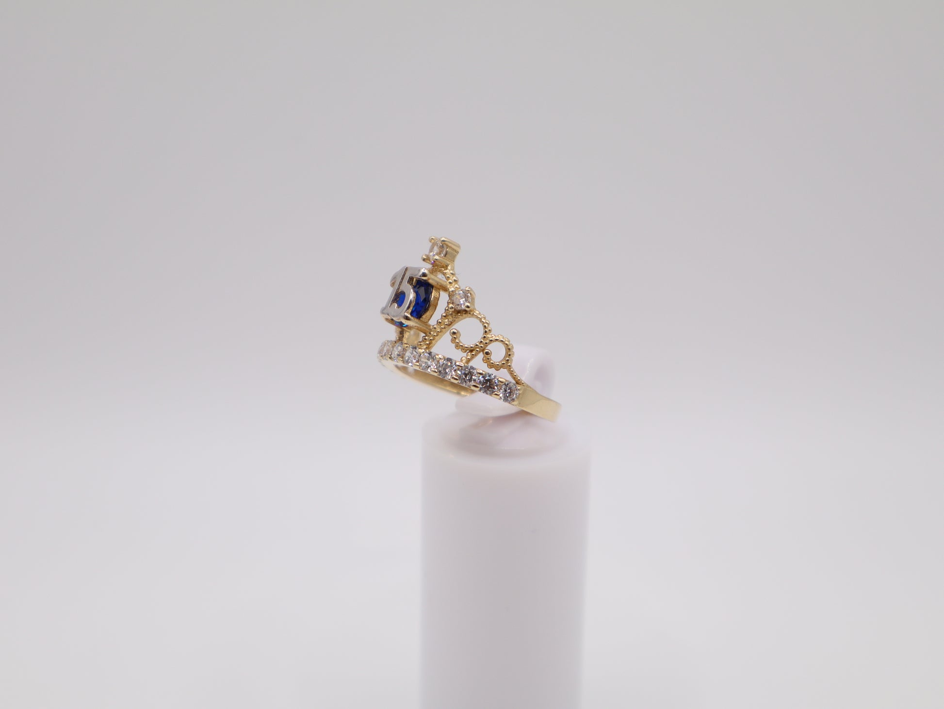 Size 8.5, 2.3mm, Quinceañera Ring