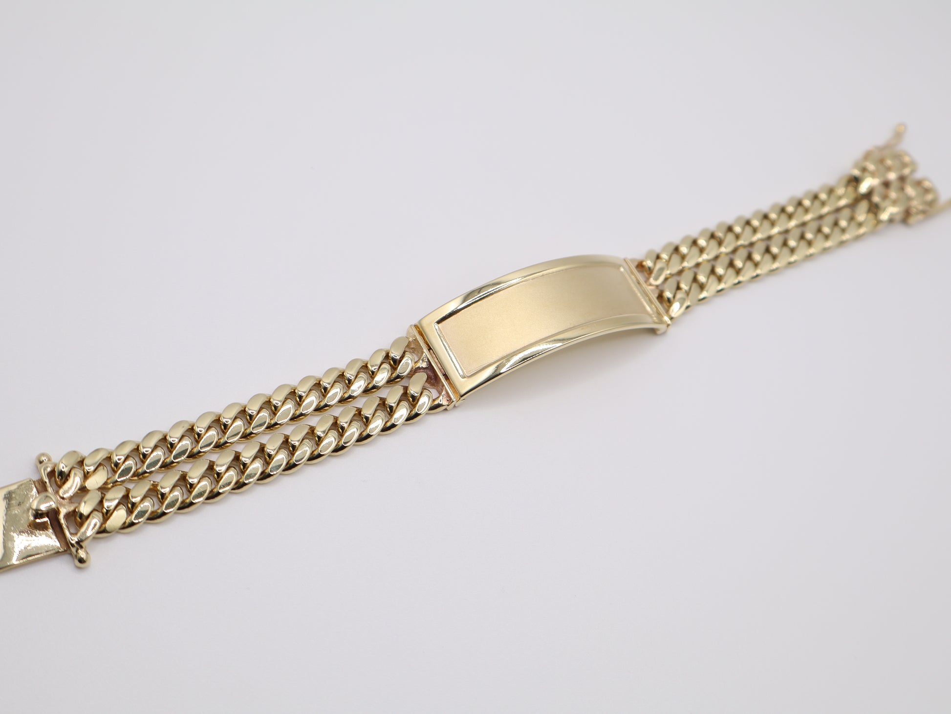 83.3g, 8.25in, 18.52mm Curb-Cuban Bracelet
