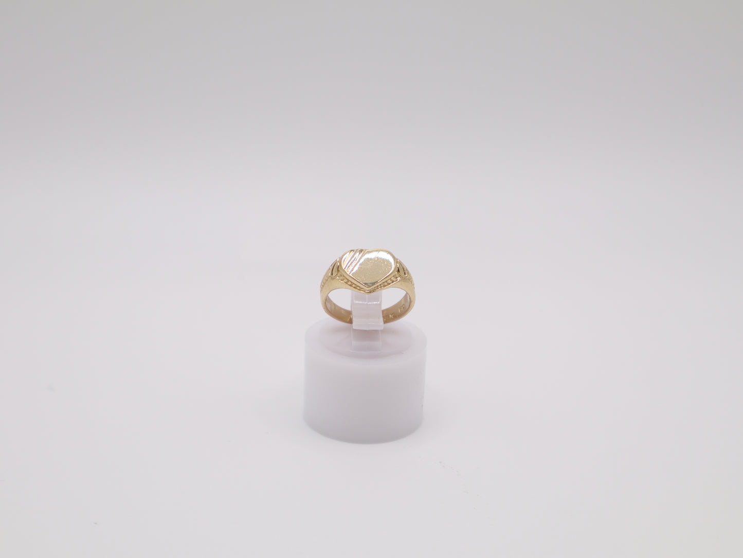1.9g, 2 Ring Size, 4.35mm Engravable Heart Ring