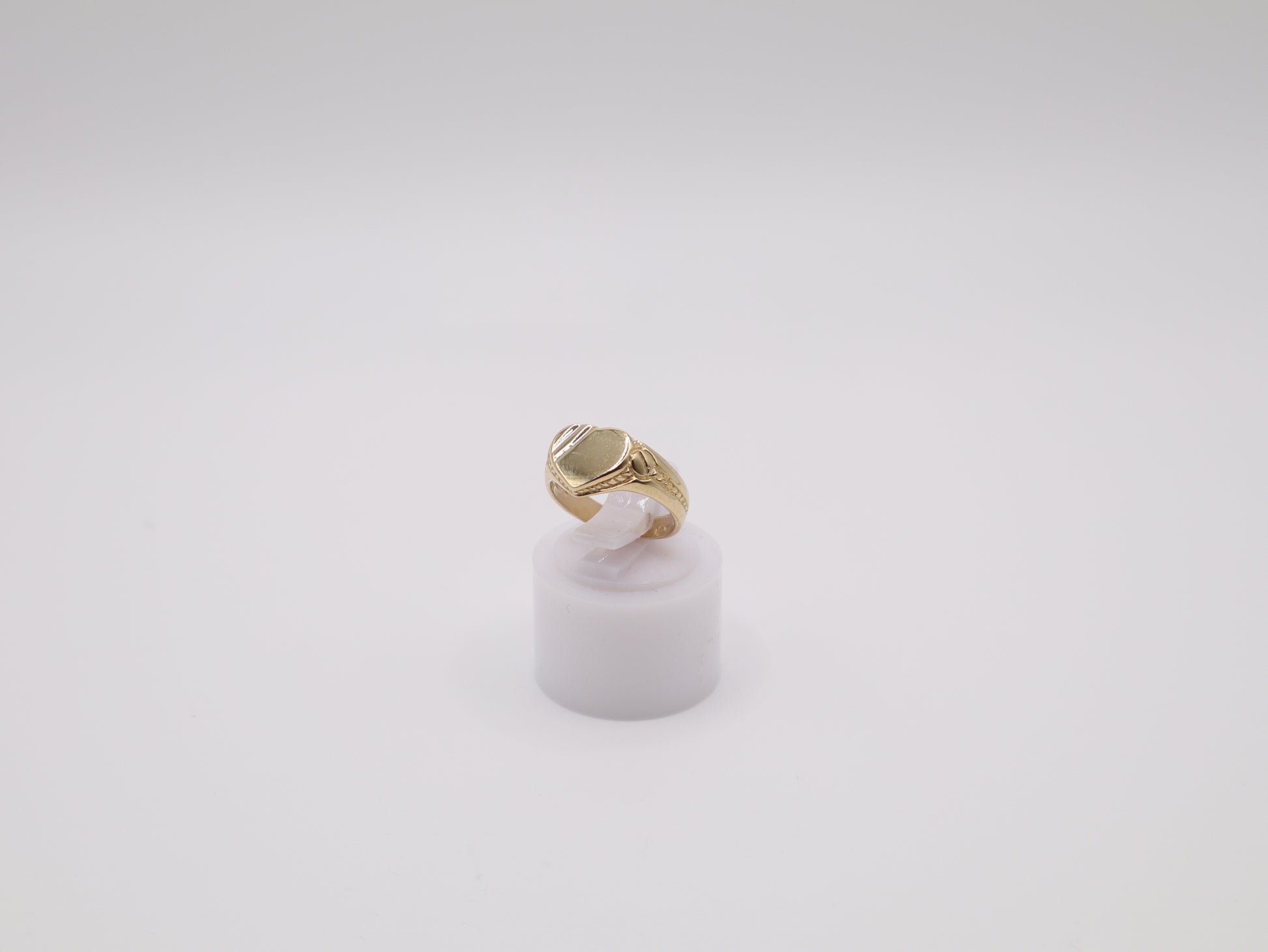 1.9g, 2 Ring Size, 4.35mm Engravable Heart Ring