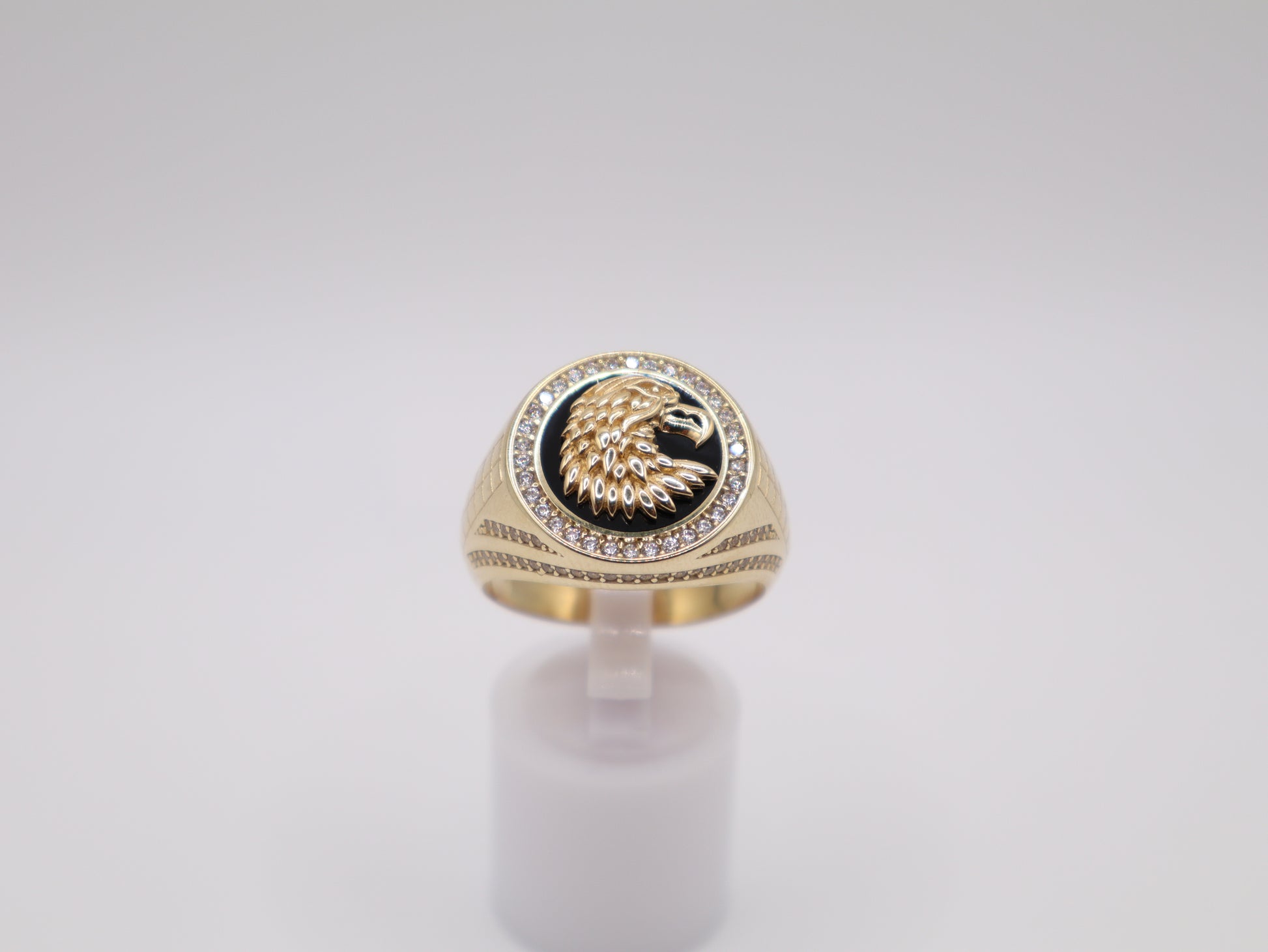 10.4g, 11.25 Ring Size, 4.65mm Black Stone Eagle Ring