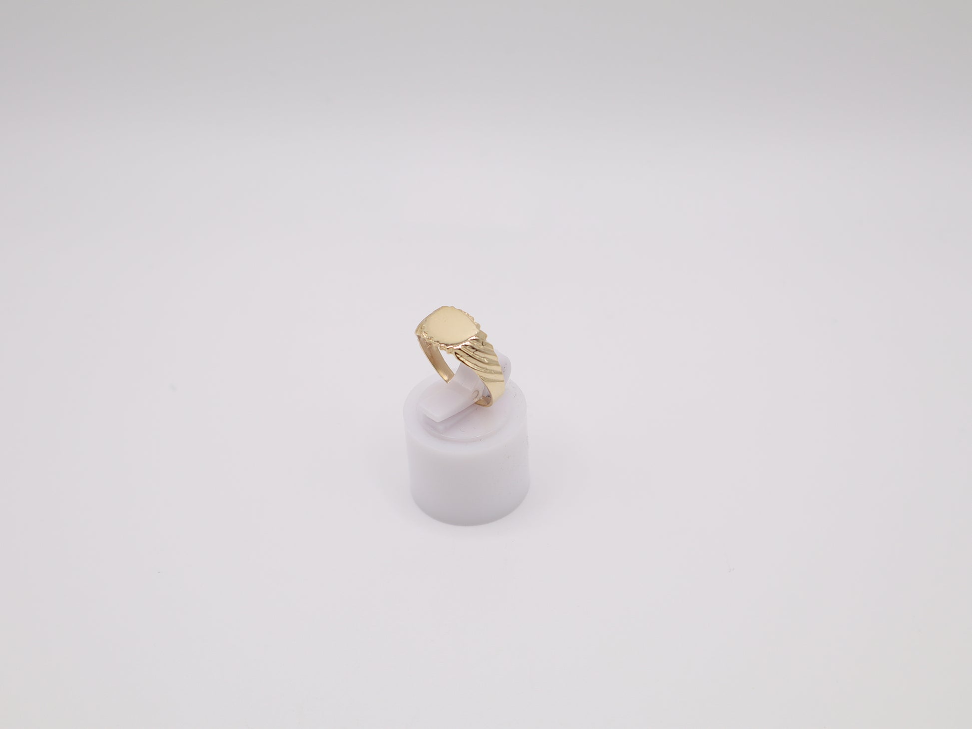 2g, 4.5 Ring Size, 2.22mm Engravable Ring