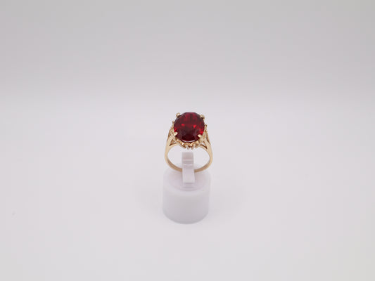6.4g, 6.75 Ring Size, 19.9mm Dark Red Stone Ring