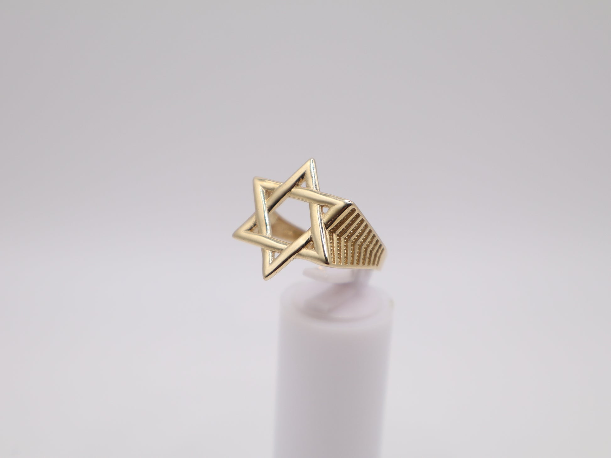 5.9g, 10.75 Ring Size, 3.22mm Star of David Ring