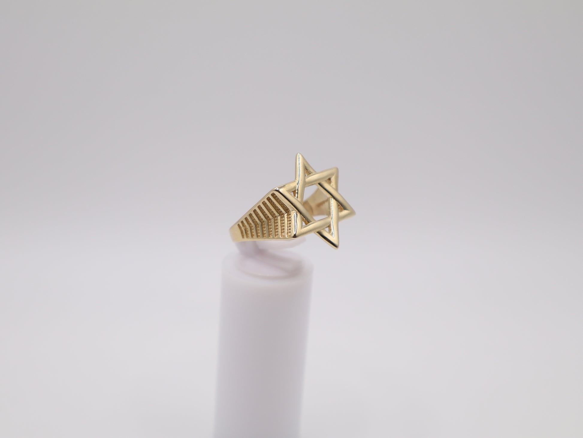 5.9g, 10.75 Ring Size, 3.22mm Star of David Ring