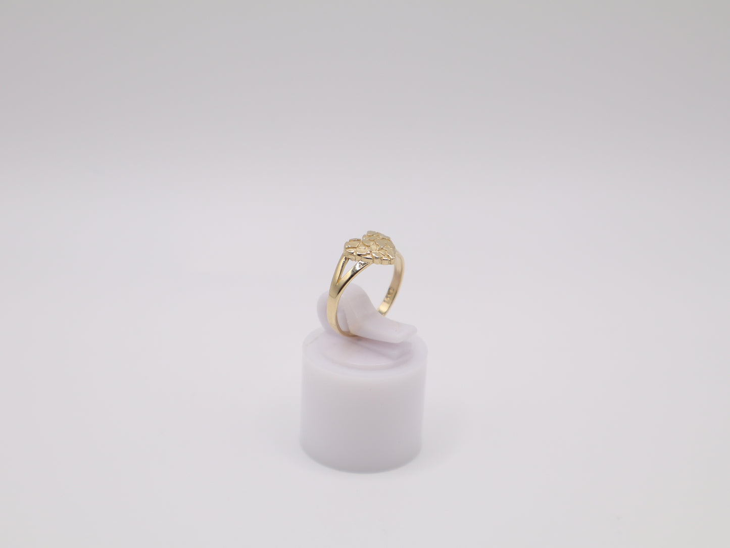 1.2g, 3.5 Ring Size, 1.69mm Nugget Heart Ring
