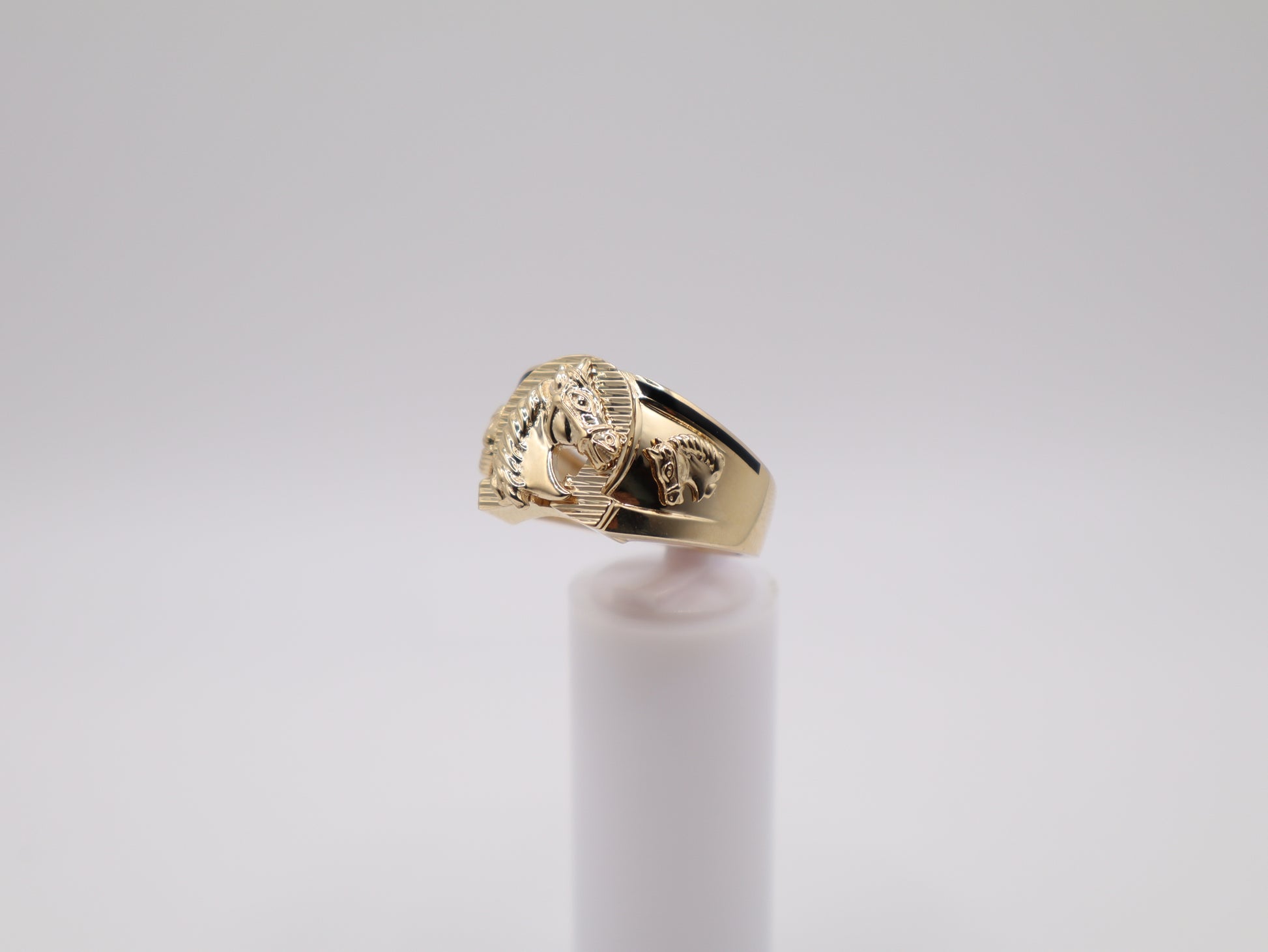 9.9g, 11.25 Ring Size, 6.05mm Horseshoe Ring