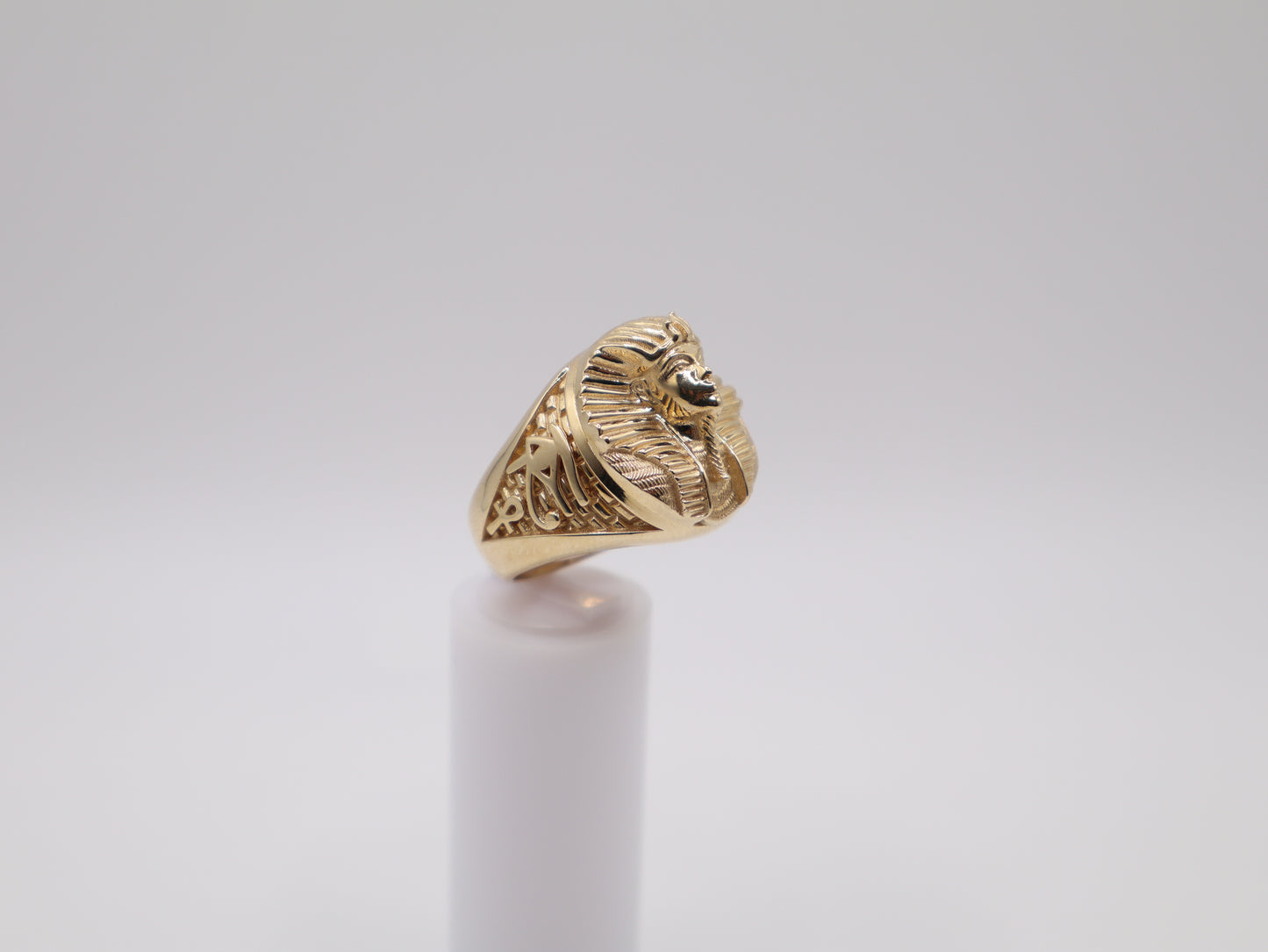 11.4g, 10.25 Ring Size, 7.14mm King Tut Ring
