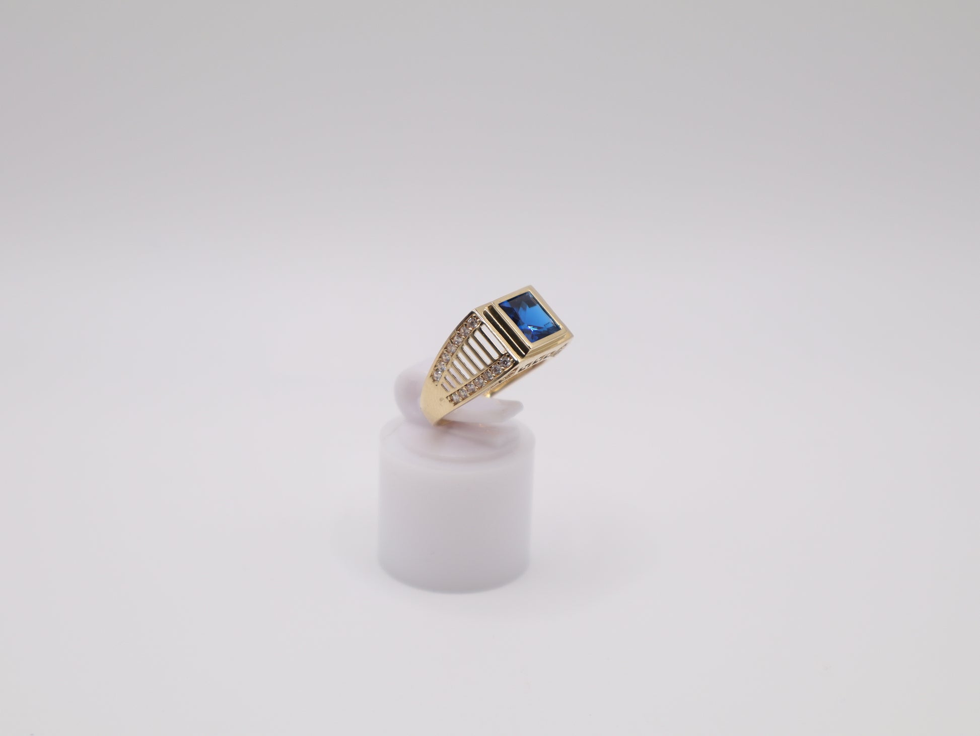 3g, 5 Ring Size, 2.76mm Blue Stone