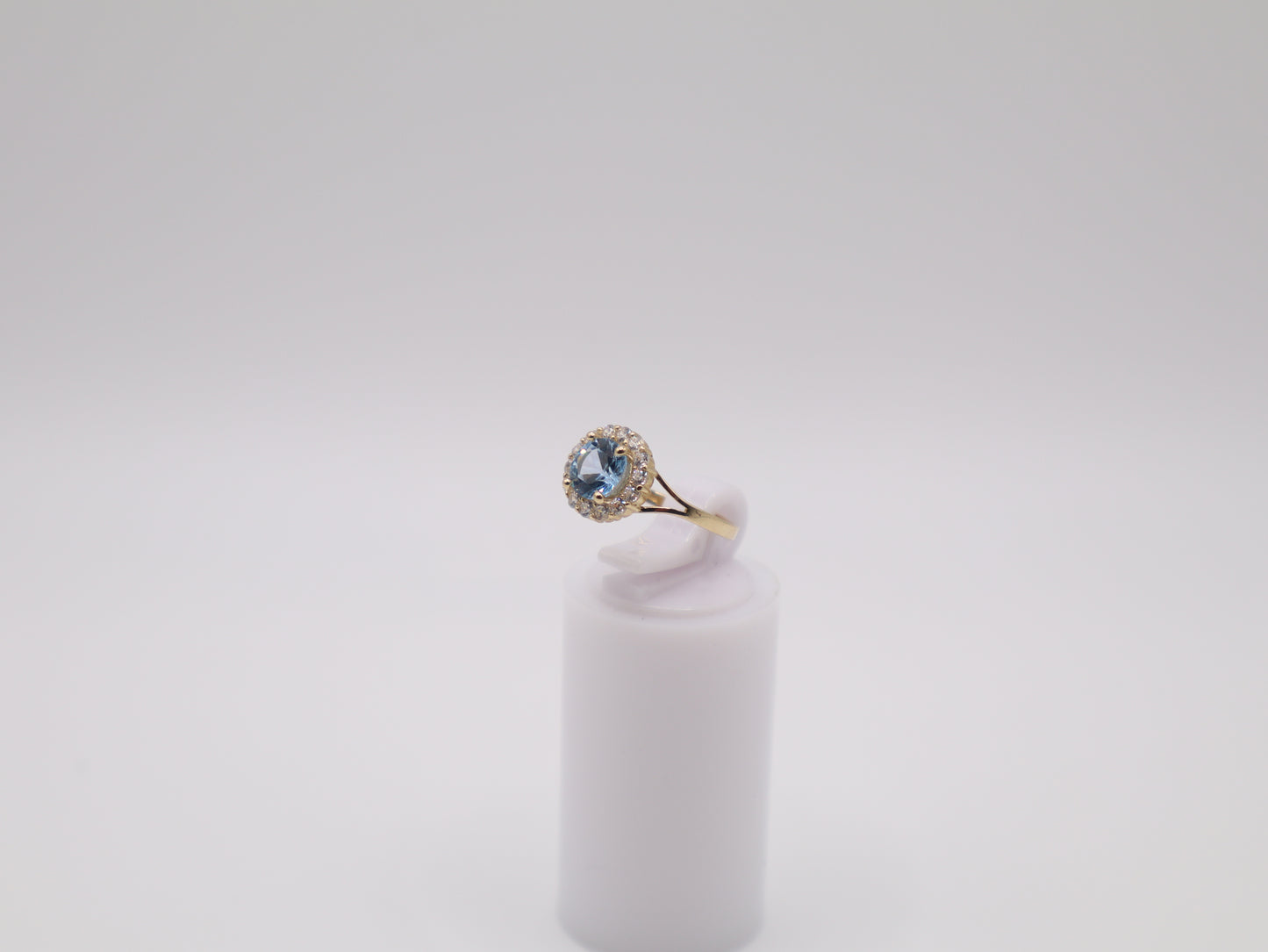 1.2g, 3 Ring Size, 1.57mm Blue Stone Ring
