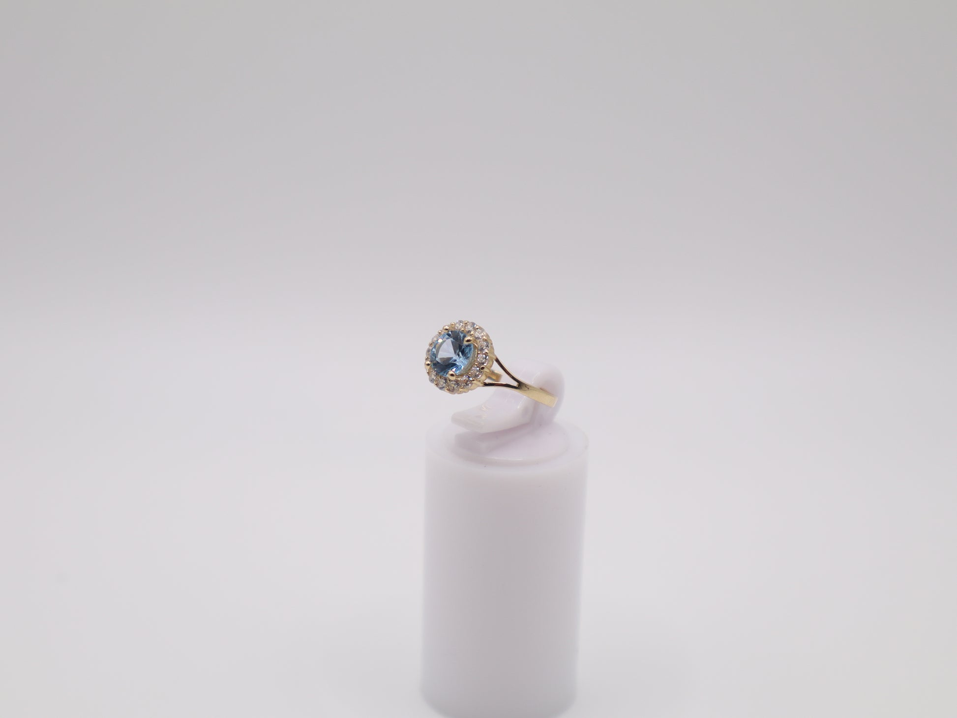 1.2g, 3 Ring Size, 1.57mm Blue Stone Ring